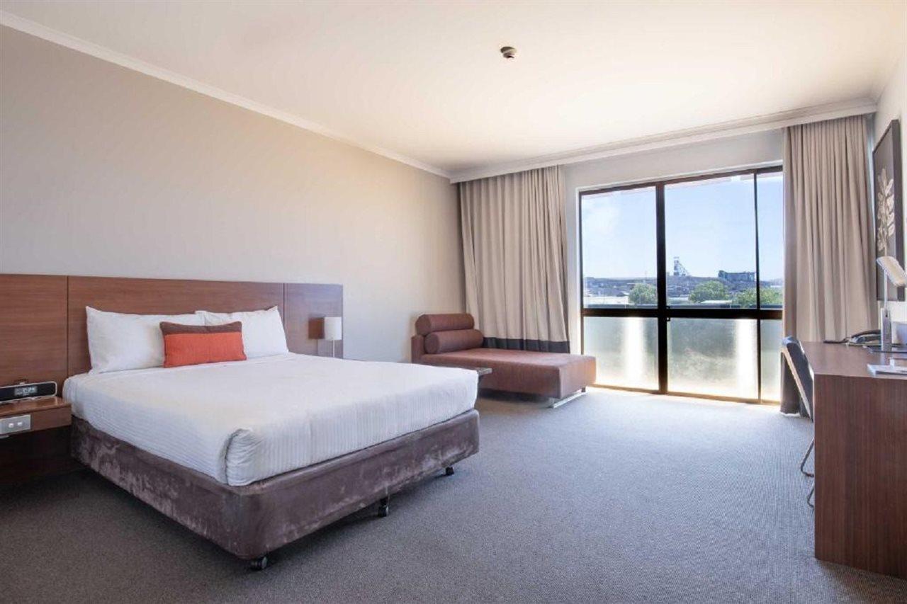 Ibis Styles Mt Isa Verona Маунт-Айза Экстерьер фото
